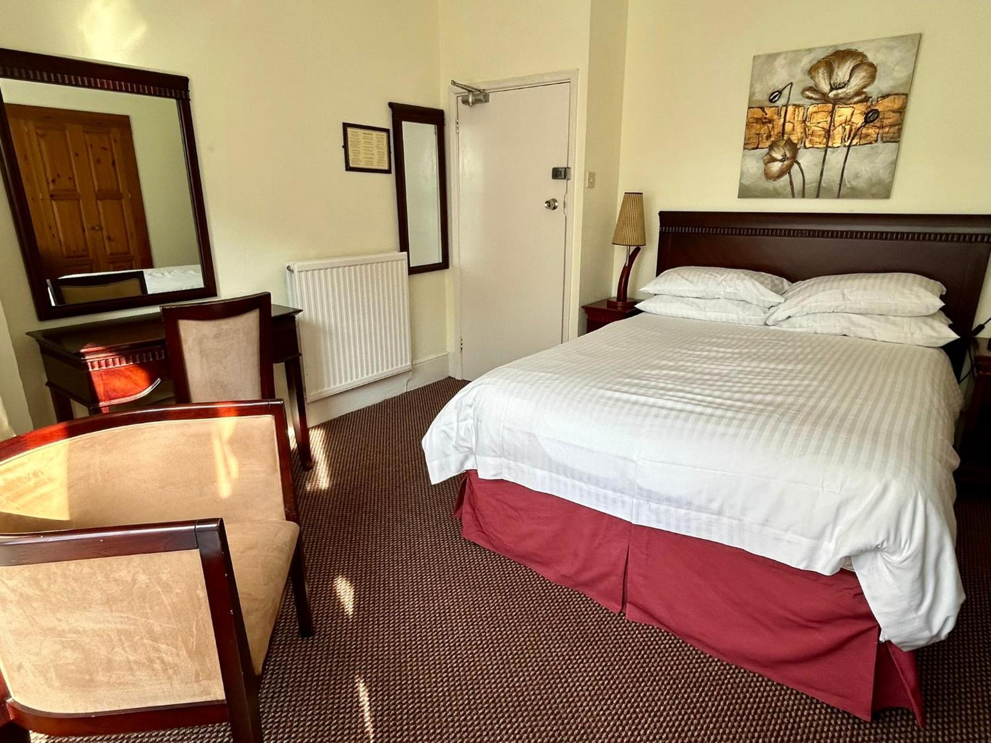 Bay View - Seafront, Sandown - Free Car Ferry For Bookings Of 3 Or More Nights, Subject To Availability Luaran gambar
